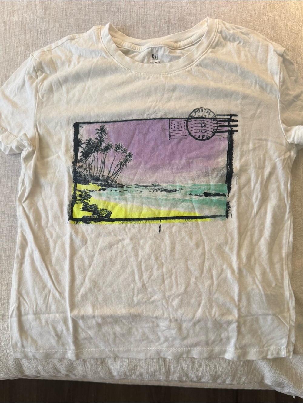 EUC Gap Kids girls tropical postcard tshirt. Youth XXL